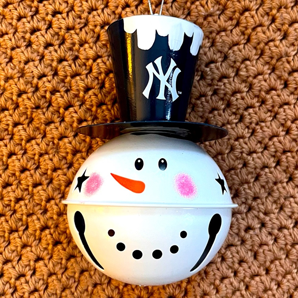 NY Yankees Jingle Bell Snowman Hanging Ornament 6 Inches Tall